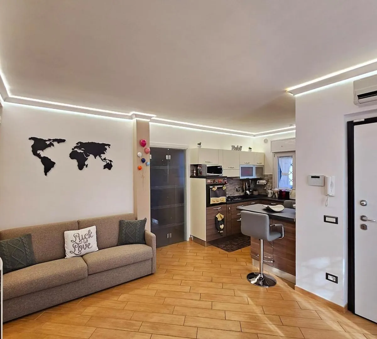 Oasi Di Greta Suite Home - Fiumicino 0*,  Italy